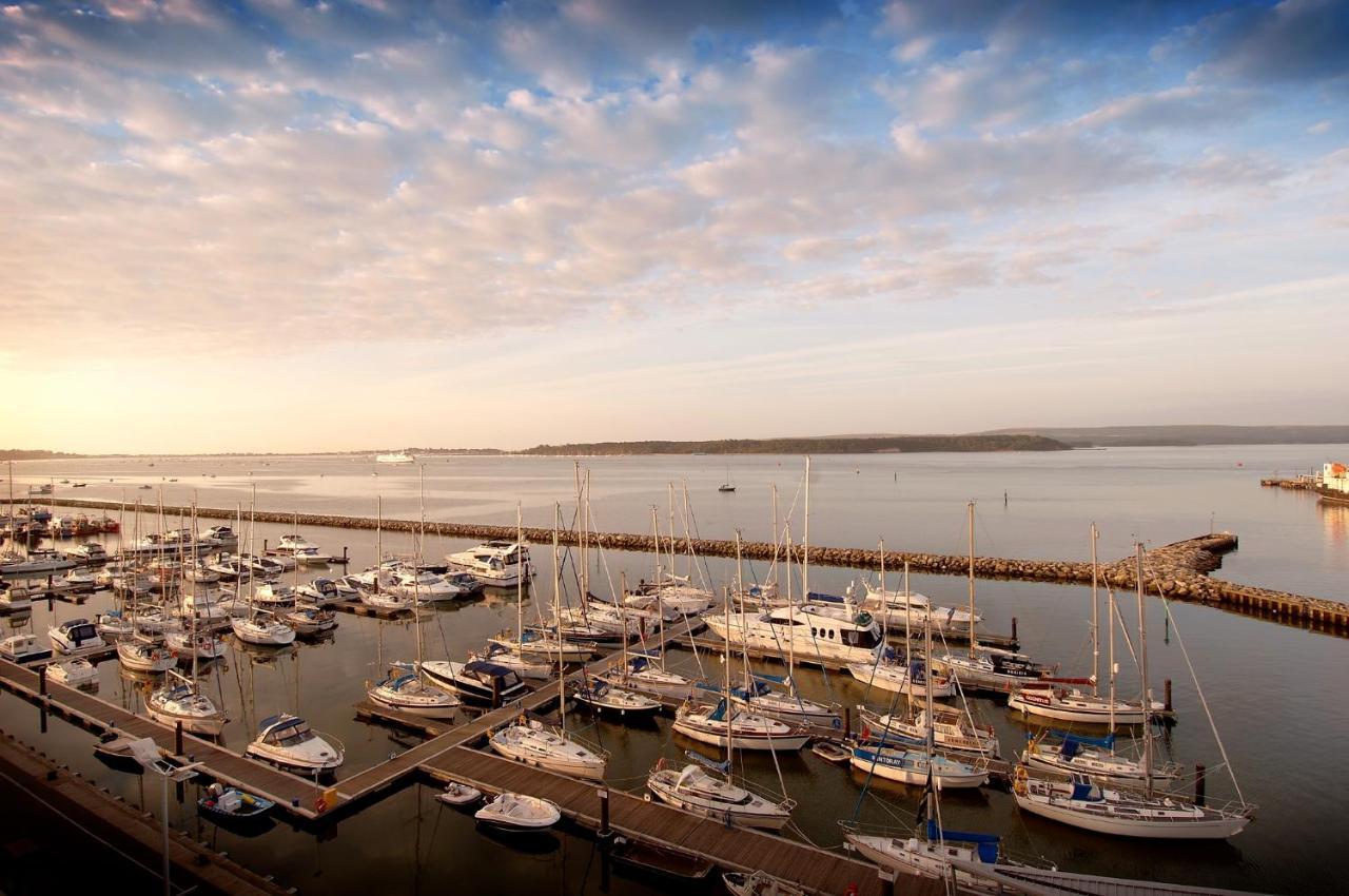 Dream Catcher Otel Poole Dış mekan fotoğraf